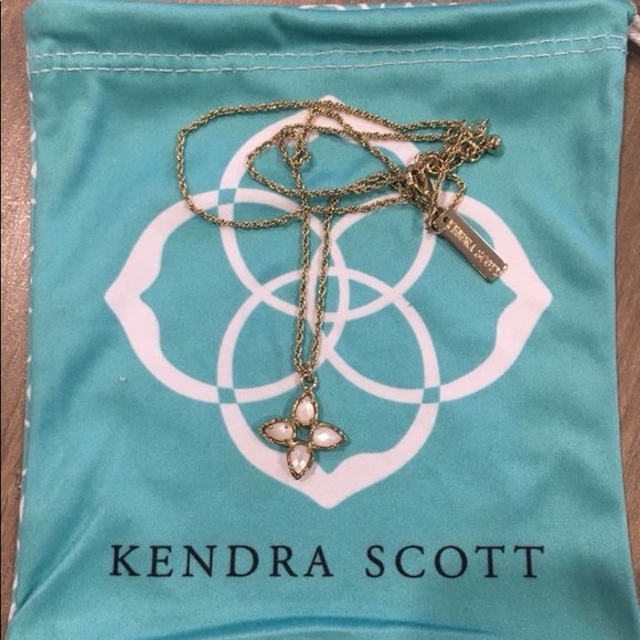 Look! 👀 - Picture 4 of 7